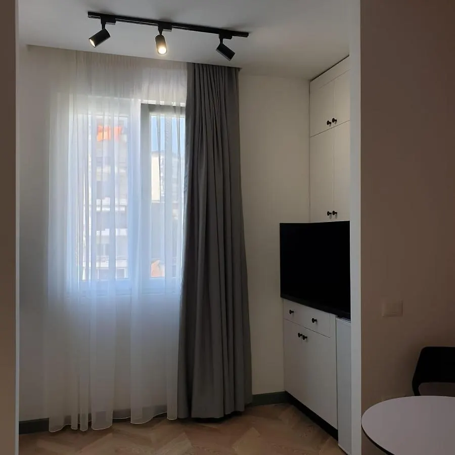 Ana'S Apartment Tirana 0*,  Albania